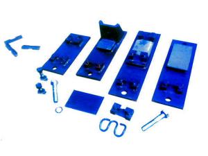 各種高錳鋼AT尖軌用高臺(tái)板滑床板、護(hù)軌墊板、彈條、扣件、螺栓等配件